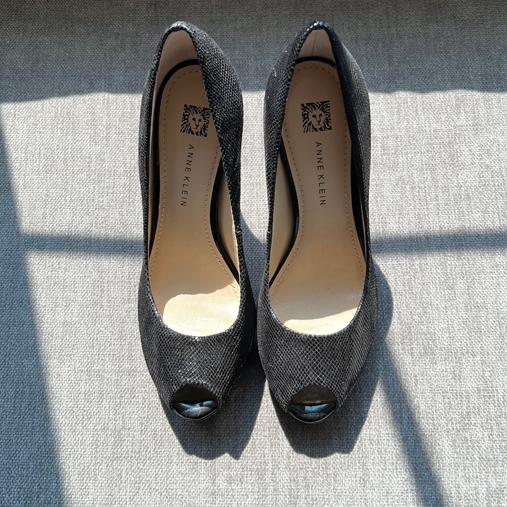 Anne Klein Black slight Snake-print 5in size 6 heel - worn once.
